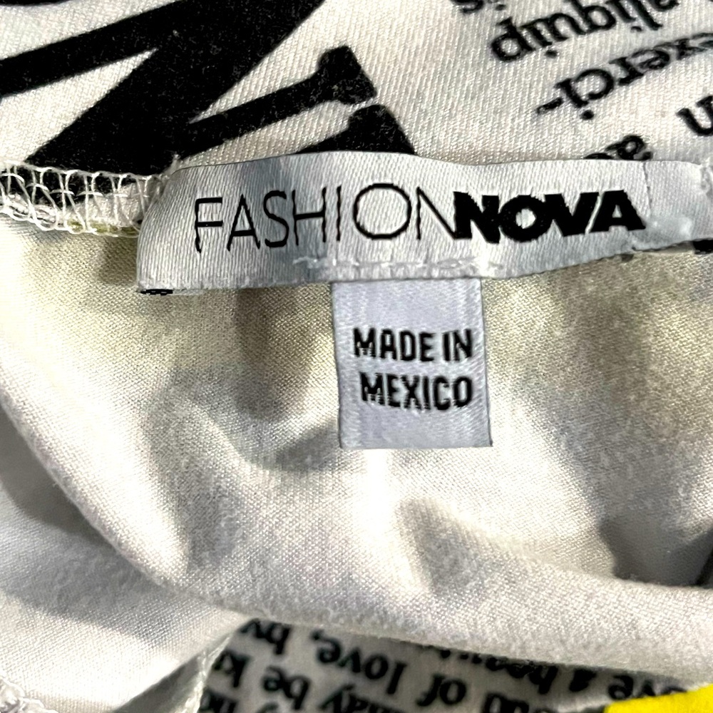 Graphic Print Jumpsuit - Picture 5 of 7